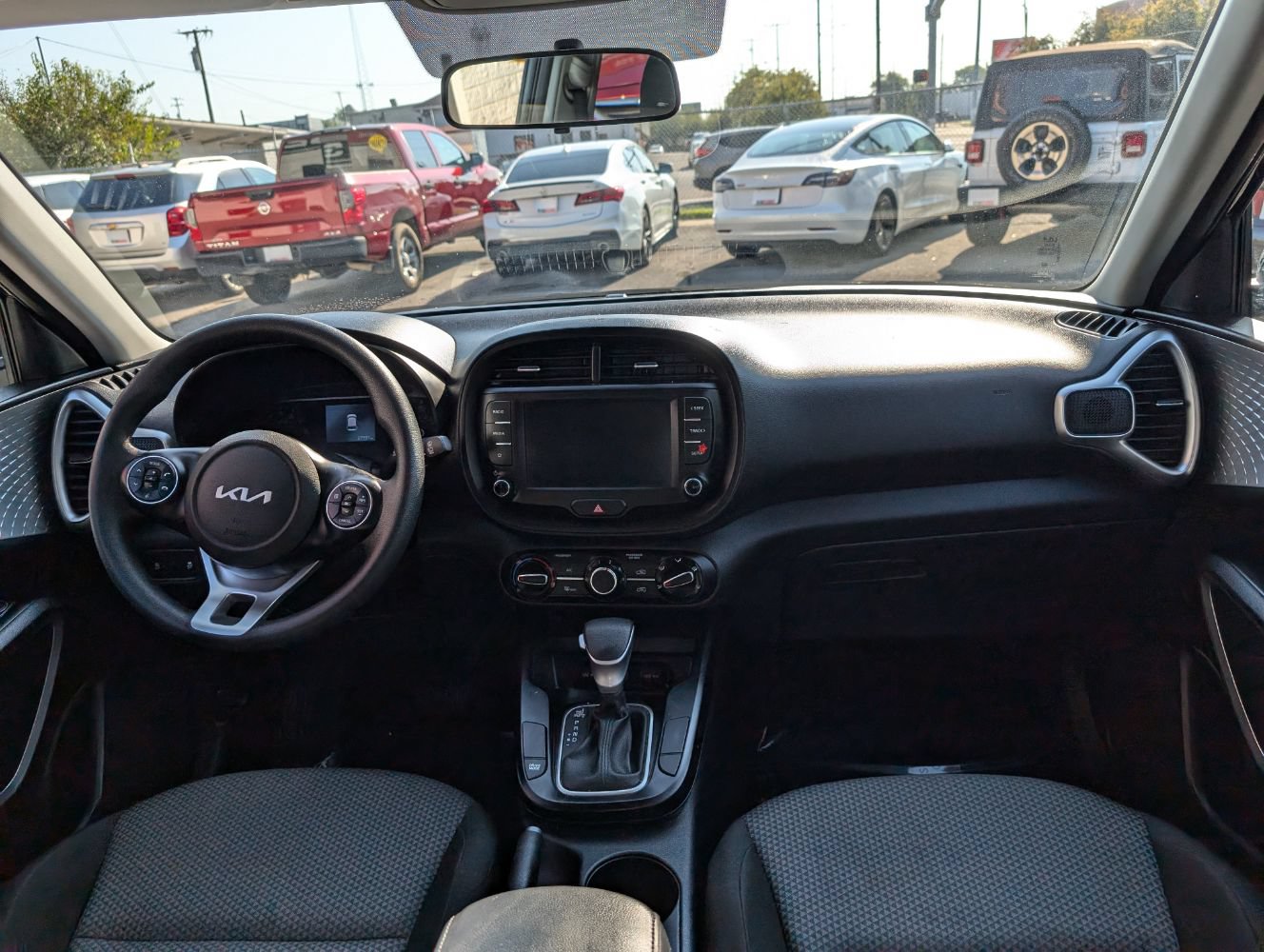 Used 2022 Kia Soul LX FWD image 14