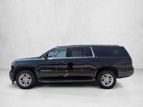 Used 2016 Chevrolet Suburban LS RWD image 9