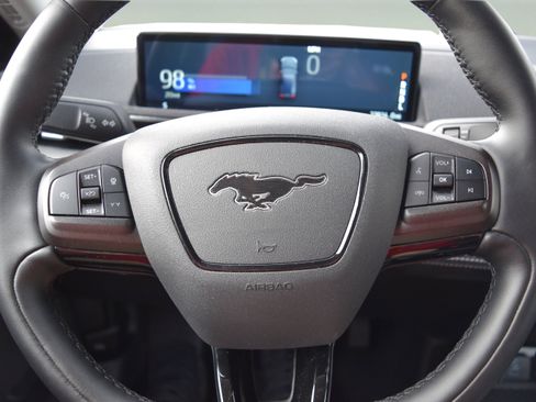 Certified 2022 Ford Mustang Mach-E Select image 9