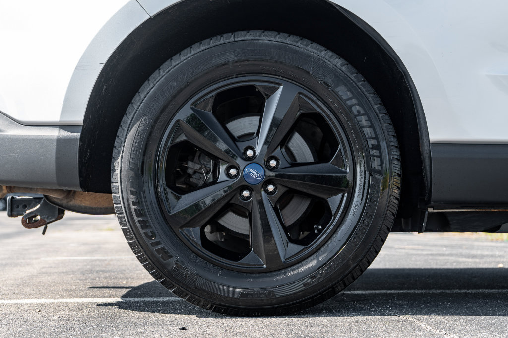 Used 2018 Ford Edge SE AWD/4WD image 9