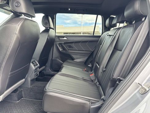 Certified 2024 Volkswagen Tiguan SE R-Line image 25