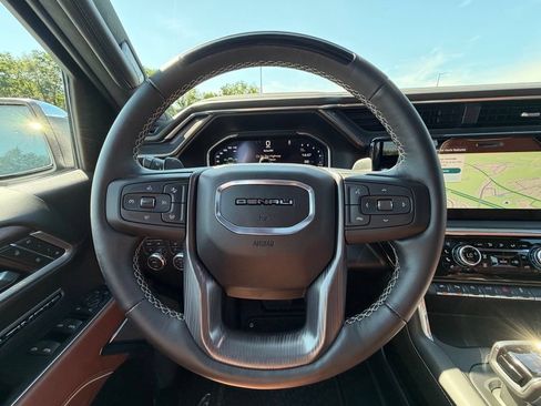 Used 2026 GMC Sierra 1500 Denali Ultimate AWD/4WD image 10