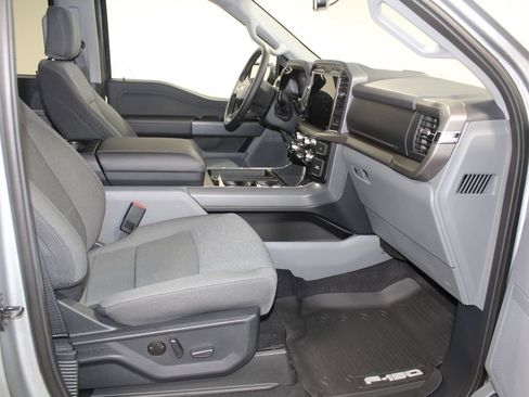 New 2025 Ford F150 XLT w/ Equipment Group 302A MID image 28