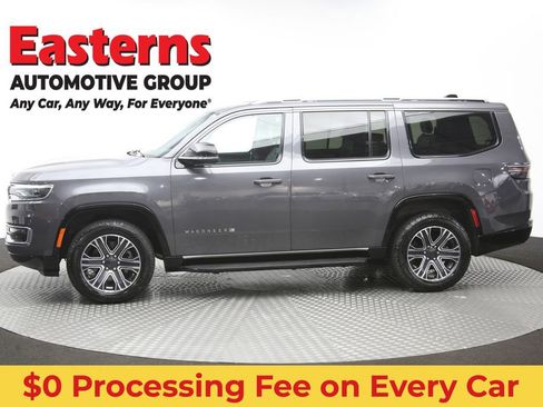 Used 2024 Jeep Wagoneer Series II AWD/4WD image 62