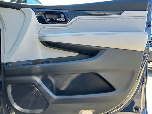 Used 2024 Honda Odyssey Elite image 26