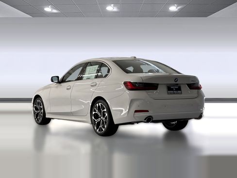 Used 2026 BMW 330i Sedan w/ Premium Package image 3