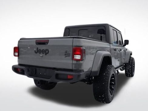 Used 2021 Jeep Gladiator Willys image 8