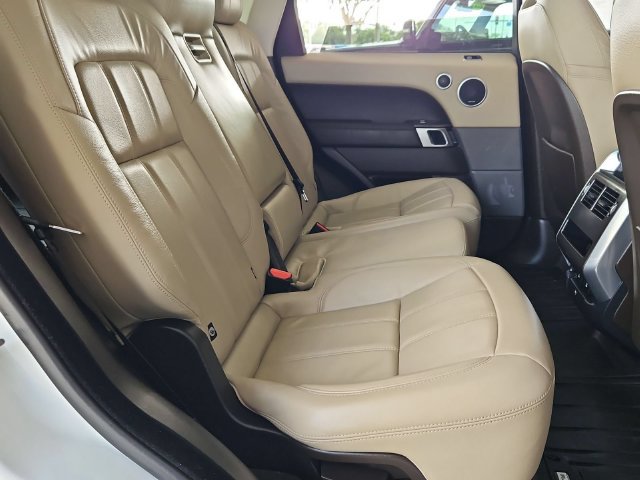 Used 2018 Land Rover Range Rover Sport SE AWD/4WD image 28