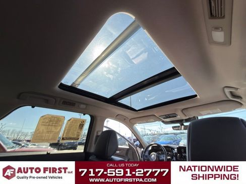 Used 2024 Nissan Pathfinder SL w/ SL Premium Package AWD/4WD image 23