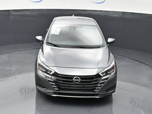 Used 2025 Nissan Versa SV FWD image 13