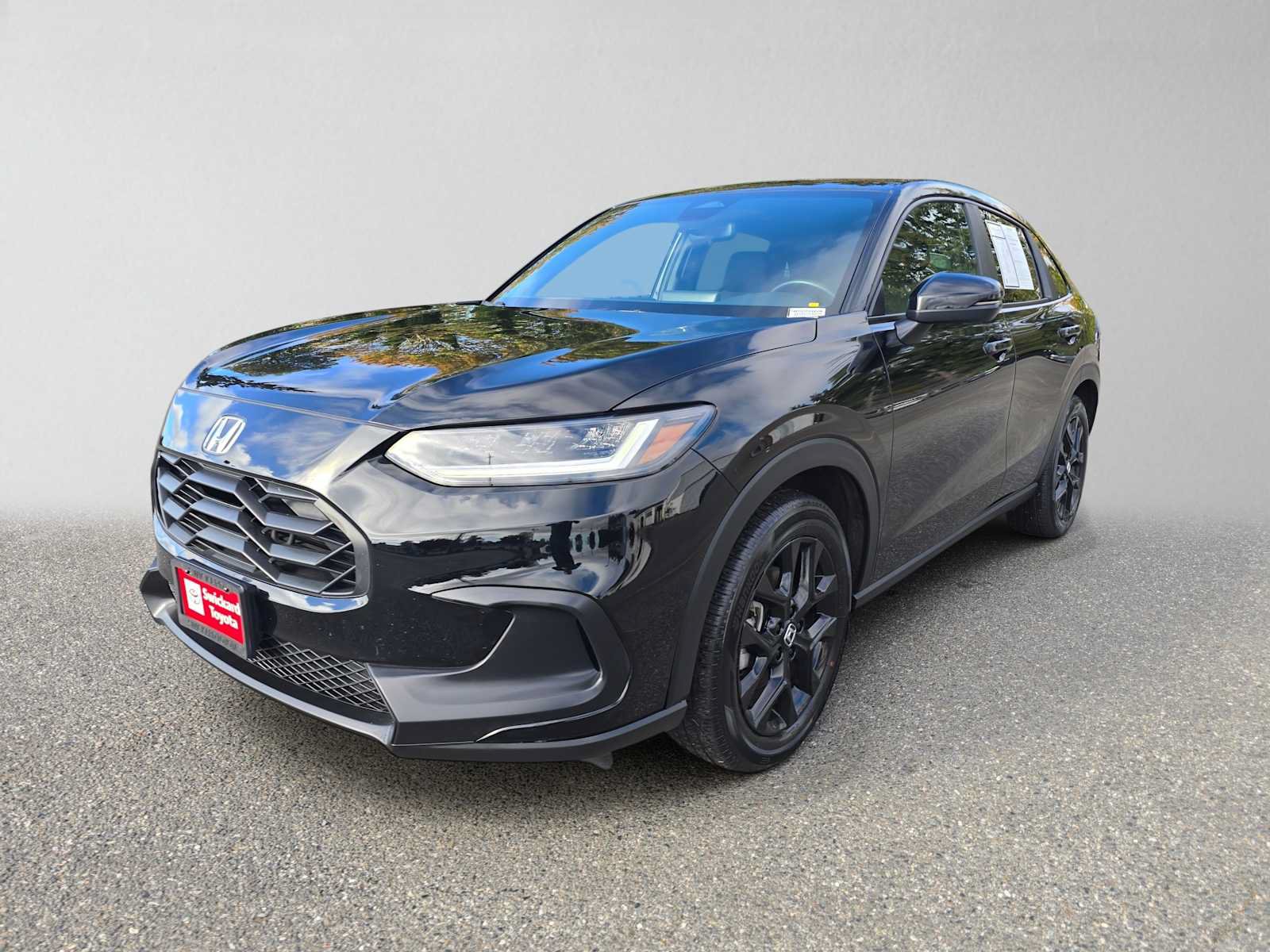 Used 2025 Honda HR-V Sport image 7