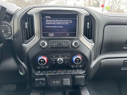 Used 2022 GMC Sierra 2500 Denali w/ Denali Ultimate Package image 15