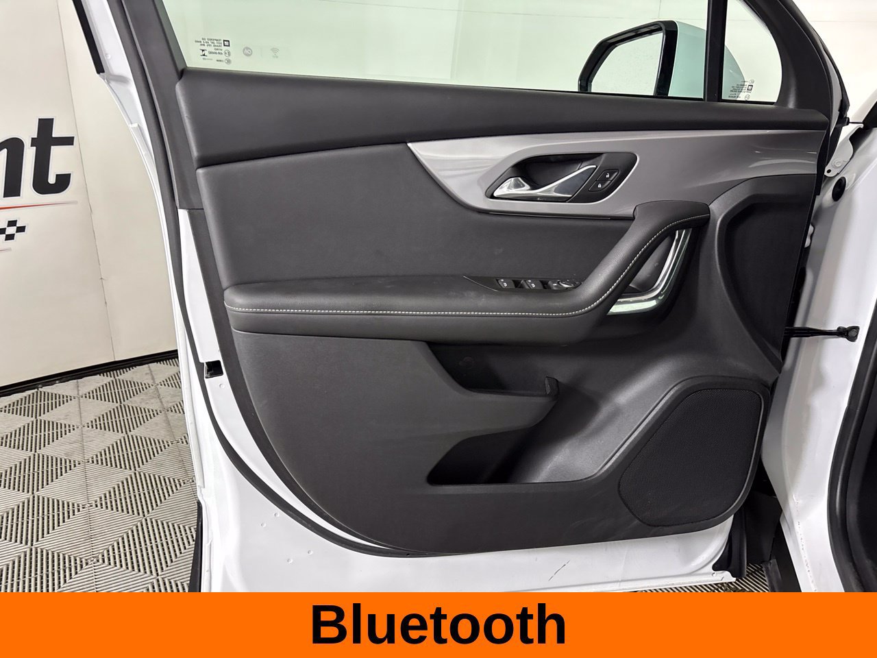 Used 2025 Chevrolet Blazer LT AWD/4WD image 10