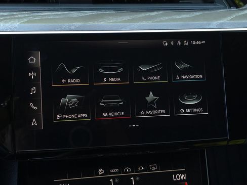Used 2024 Audi Q8 e-tron Premium AWD/4WD image 38