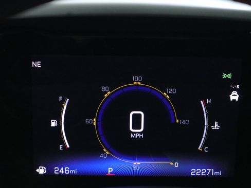 Used 2024 Chevrolet Trax RS w/ Driver Confidence Package image 17