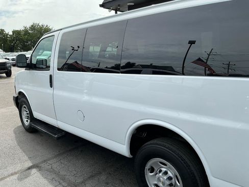 Used 2023 Chevrolet Express 2500 LS RWD image 27