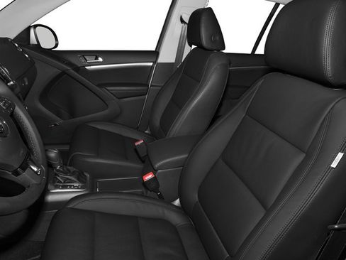 Used 2016 Volkswagen Tiguan SE FWD image 8