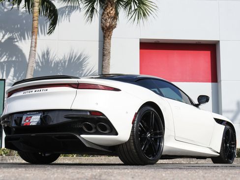 Used 2019 Aston Martin DBS Superleggera image 32