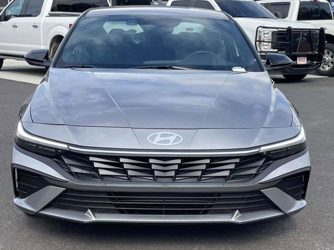 Used 2026 Hyundai Elantra Sport image 26