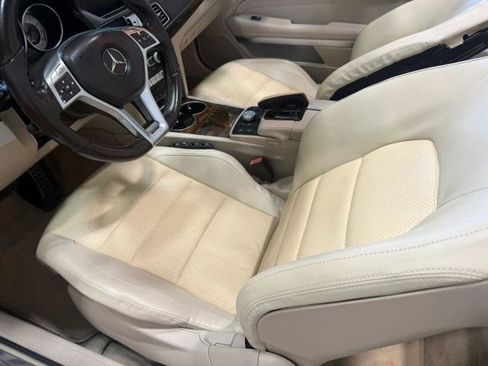 Used 2015 Mercedes-Benz E 400 Cabriolet image 28