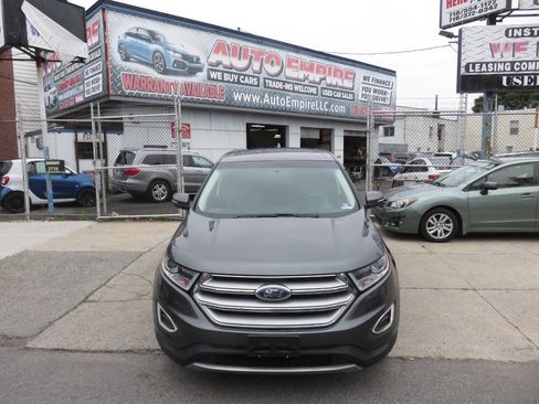 Used 2017 Ford Edge Titanium image 5