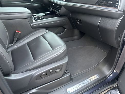 Used 2025 Chevrolet Tahoe Z71 image 16