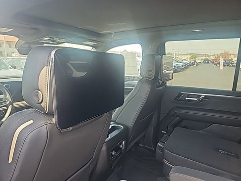 New 2026 Chevrolet Tahoe Premier AWD/4WD image 12