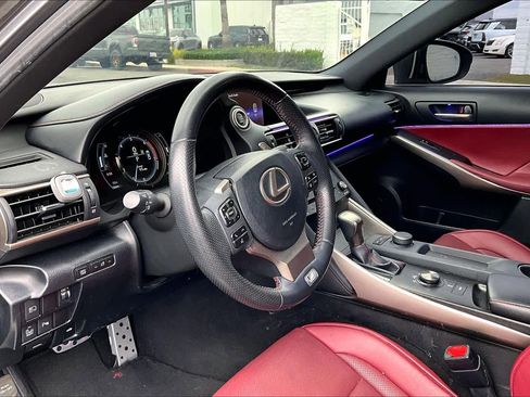Used 2019 Lexus IS 300 F Sport w/ F Sport Package image 17