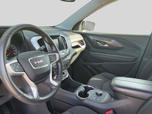 Used 2023 GMC Terrain SLE w/ Driver Convenience Package AWD/4WD image 16