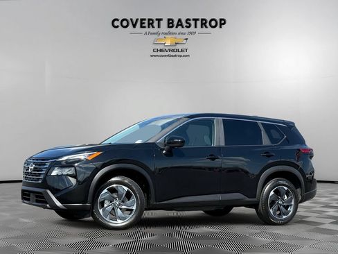 Used 2025 Nissan Rogue SV AWD/4WD image 1
