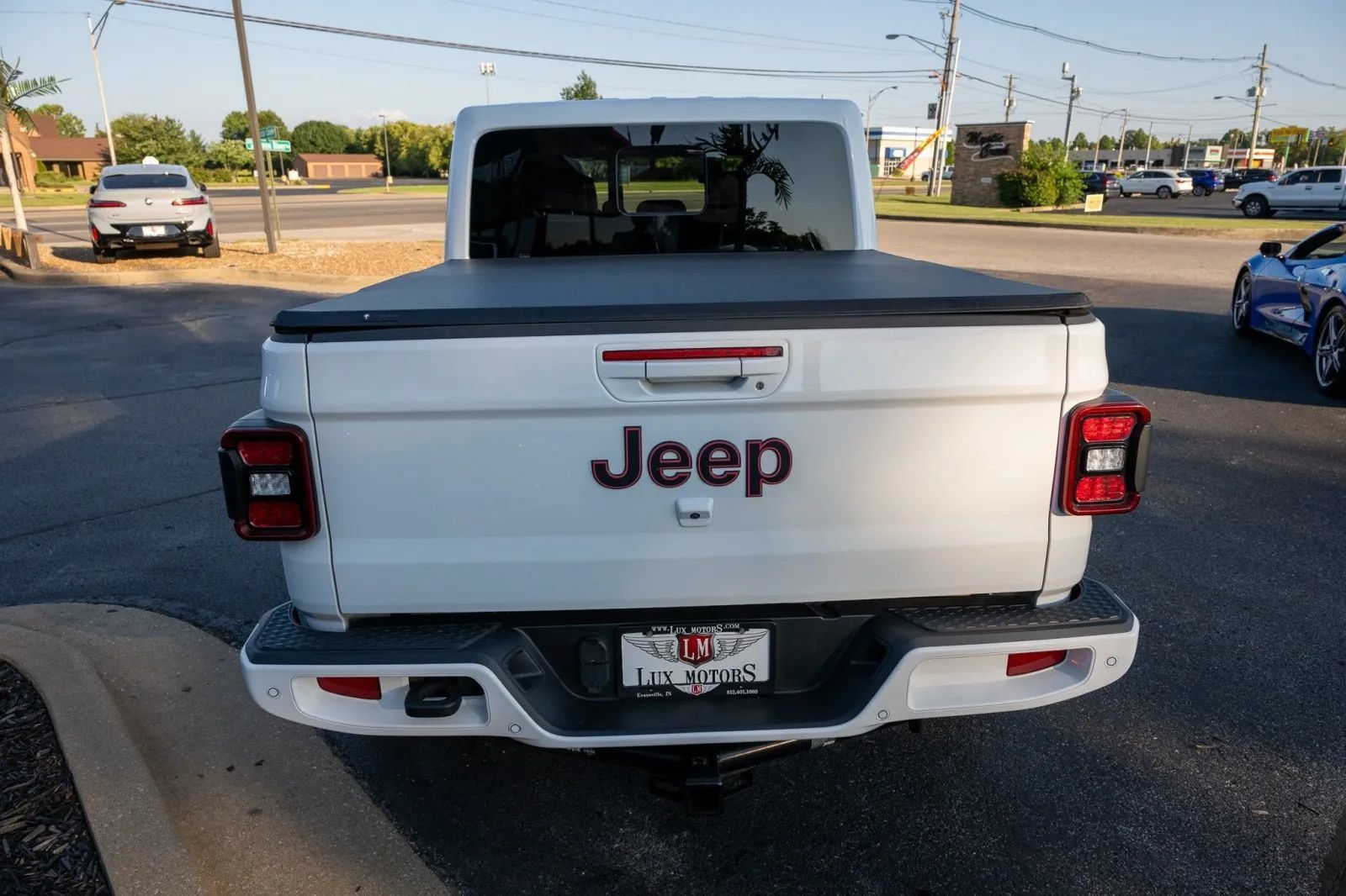 Used 2022 Jeep Gladiator Overland AWD/4WD image 7