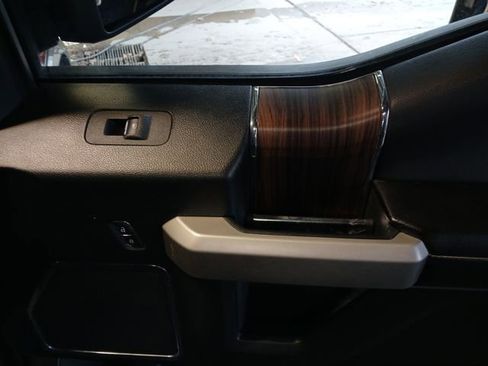 Used 2015 Ford F150 Lariat image 43