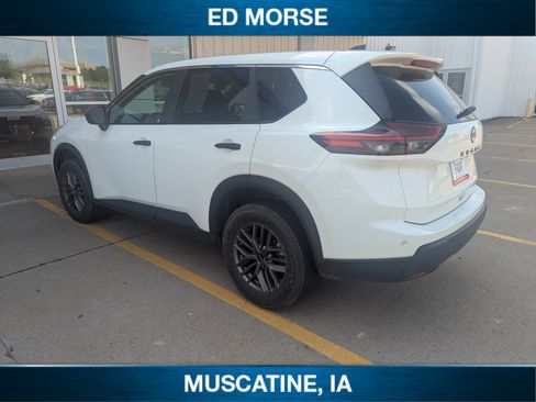 Used 2024 Nissan Rogue S FWD image 5