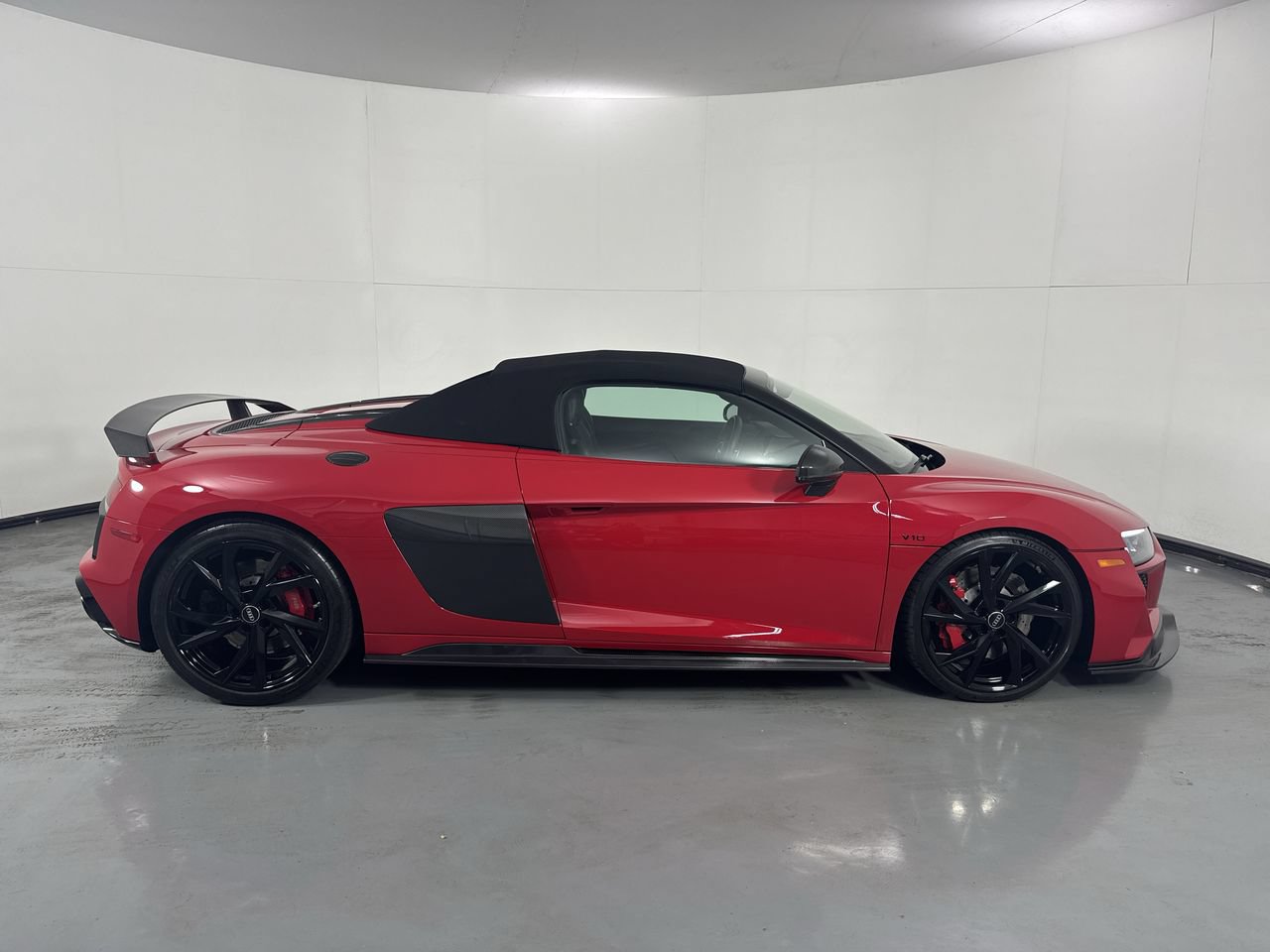 Used 2023 Audi R8 V10 performance w/ Carbon Exterior Package RWD image 34