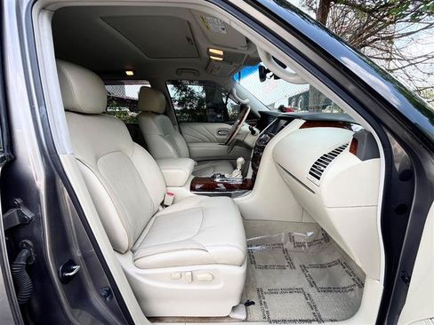 Used 2016 INFINITI QX80 4WD w/ Deluxe Technology Package image 9