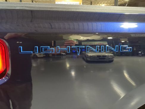 Used 2023 Ford F150 Lightning XLT AWD/4WD image 10