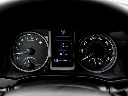 Used 2019 Toyota Tacoma TRD Off-Road image 15