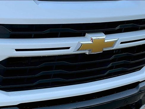 Used 2025 Chevrolet Silverado 2500 Custom w/ Custom Value Package AWD/4WD image 27