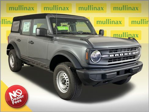 New 2025 Ford Bronco Base image 1