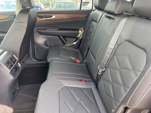 New 2026 Volkswagen Atlas SE AWD/4WD image 8