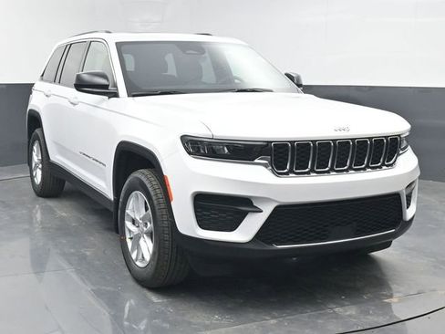 New 2026 Jeep Grand Cherokee Laredo X AWD/4WD image 8