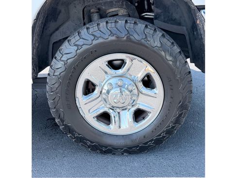 Used 2018 RAM 2500 Tradesman w/ Chrome Appearance Group AWD/4WD image 26