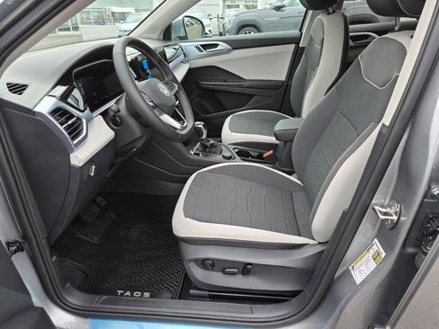 New 2026 Volkswagen Taos SE AWD/4WD image 16