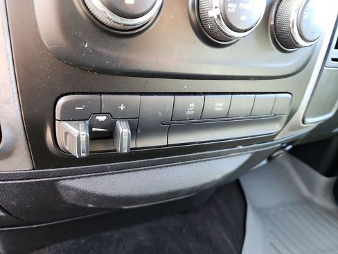 Used 2014 RAM 1500 Tradesman w/ Popular Equipment Group AWD/4WD image 24