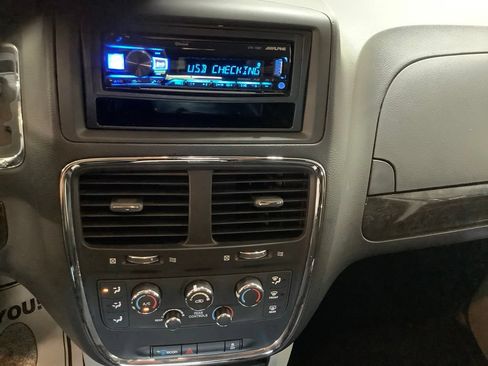 Used 2014 Dodge Grand Caravan SE w/ Quick Order Package 29E SE FWD image 33