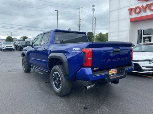 New 2025 Toyota Tacoma TRD Off-Road image 11