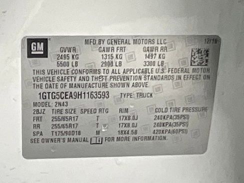 Used 2017 GMC Canyon SLE image 29