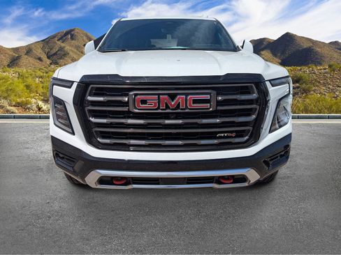 Used 2025 GMC Yukon AT4 Ultimate AWD/4WD image 3