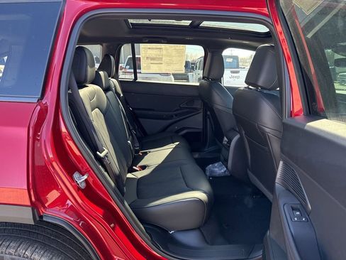 New 2026 Jeep Cherokee Overland AWD/4WD image 27