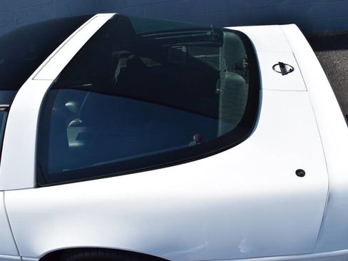 Used 1992 Chevrolet Corvette Coupe image 11